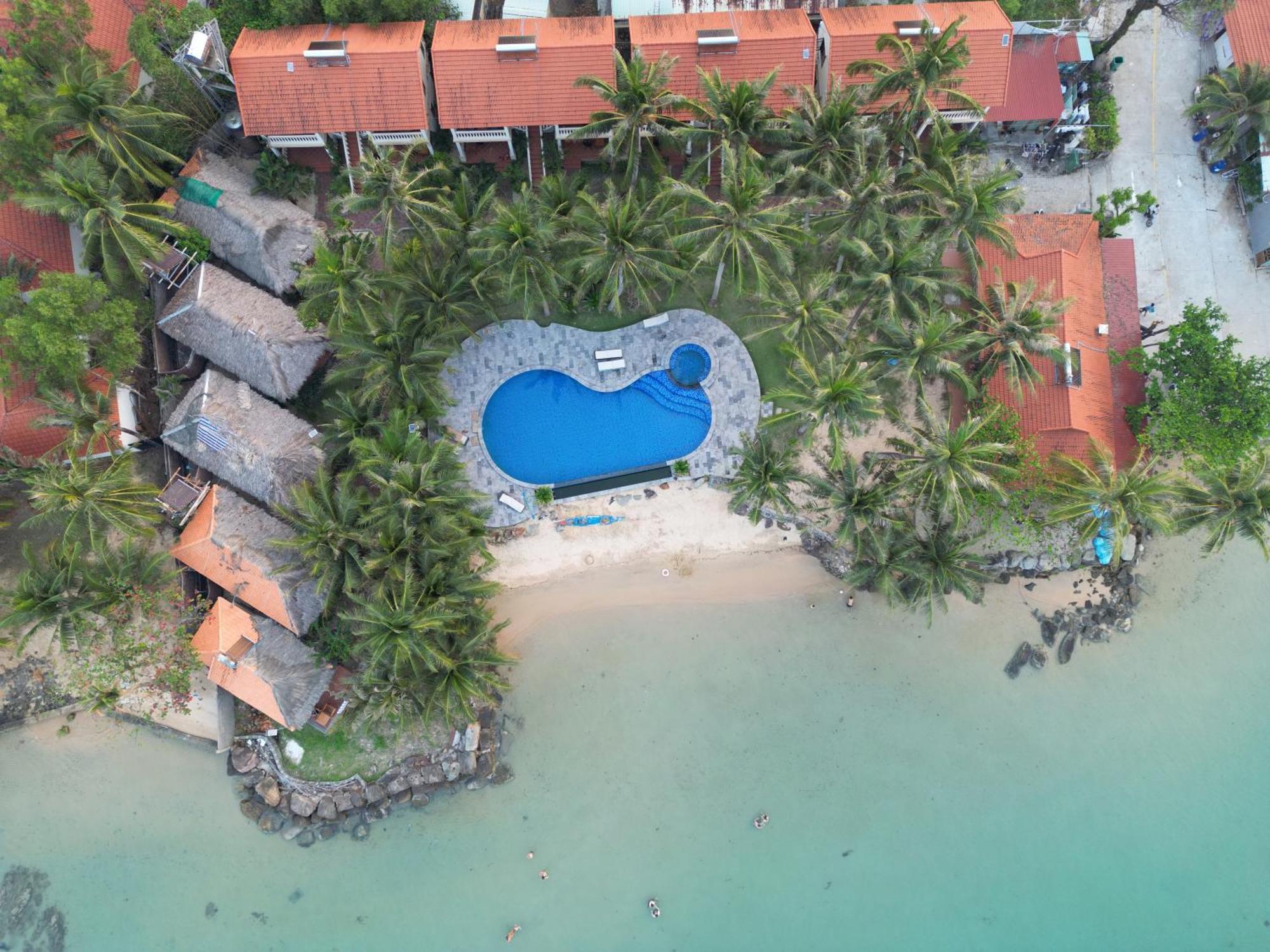 Phu Quoc Kim 2 Beach Front Resort Exterior photo