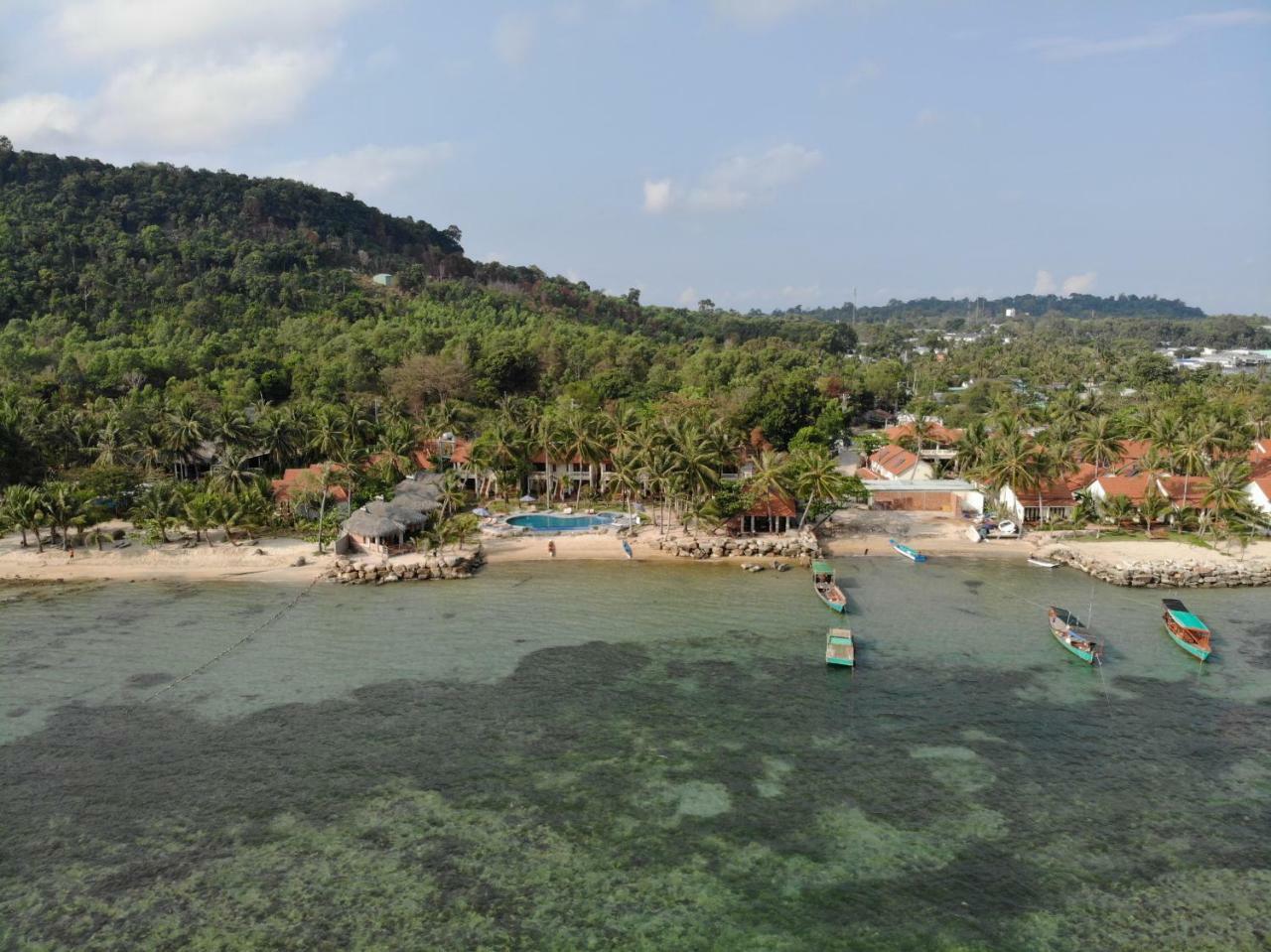 Phu Quoc Kim 2 Beach Front Resort Exterior photo